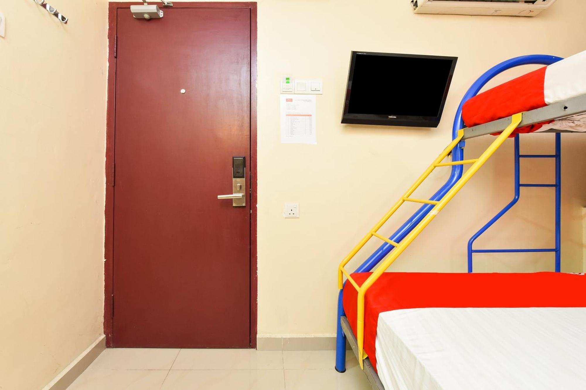 Super Oyo 90562 J Hotel Pj Petaling Jaya Exterior foto